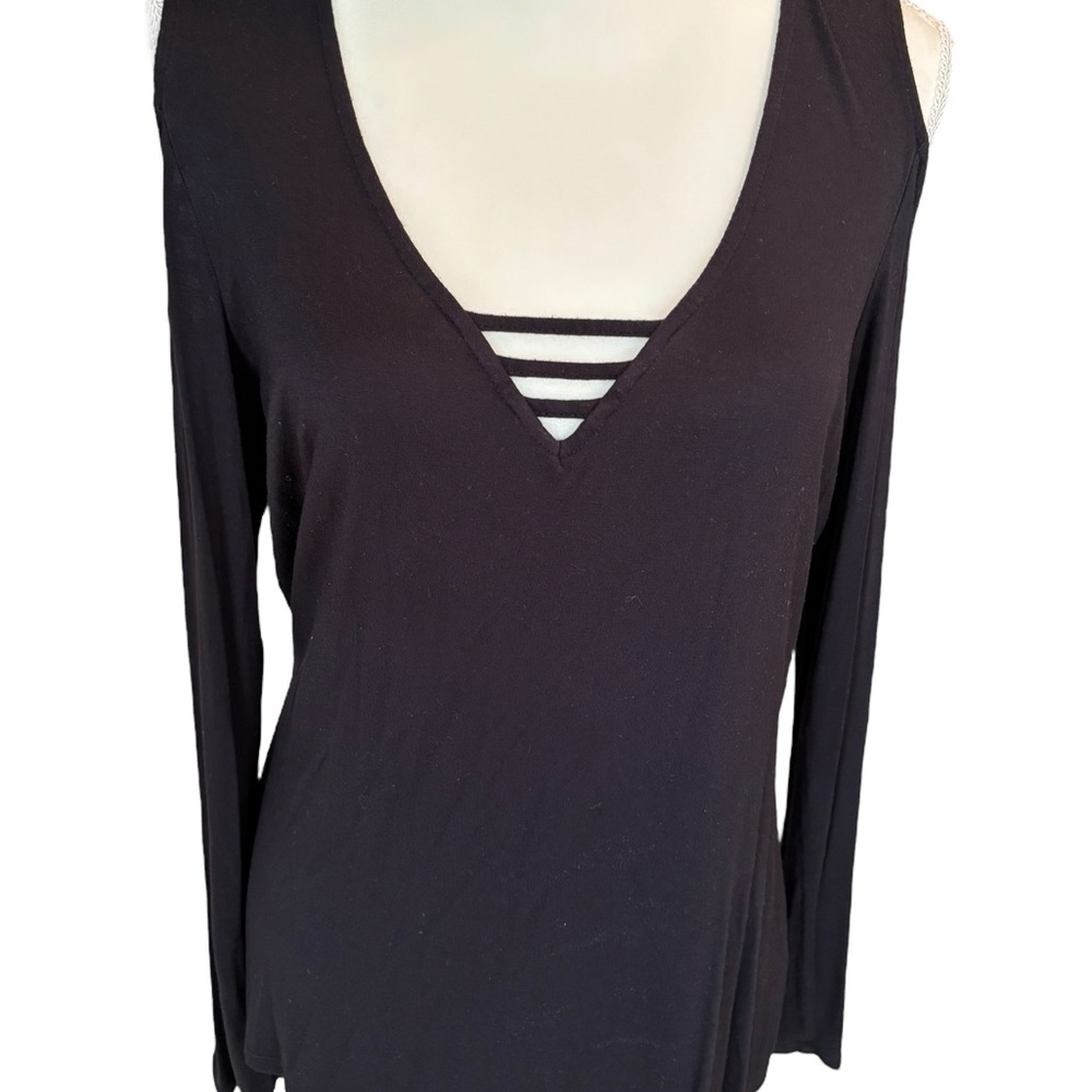Rock & Republic Ladder Sleeve Cold Shoulder Top